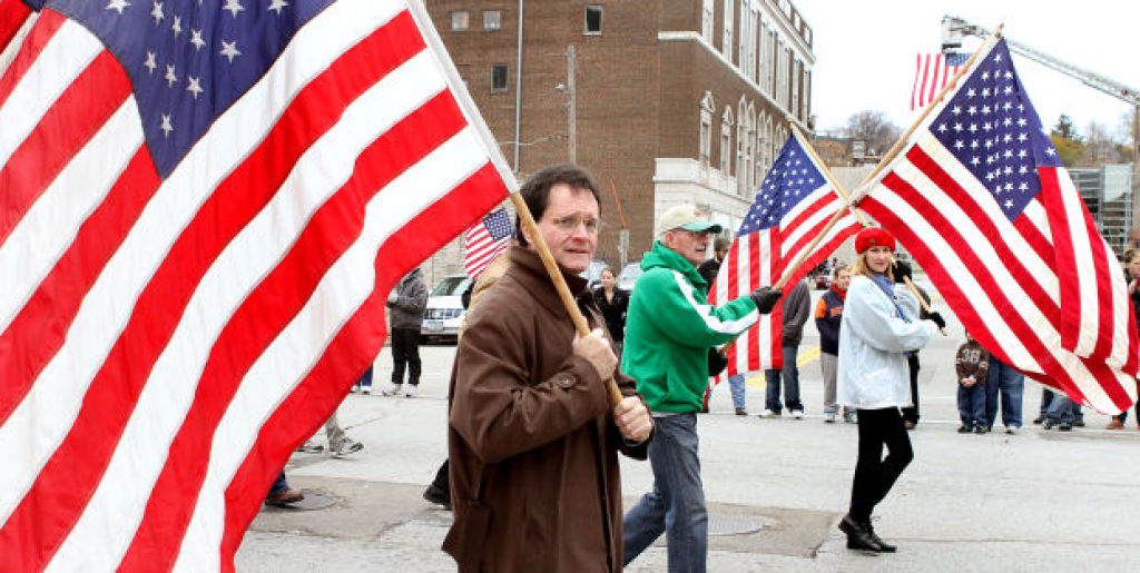 111113-vets-parade21